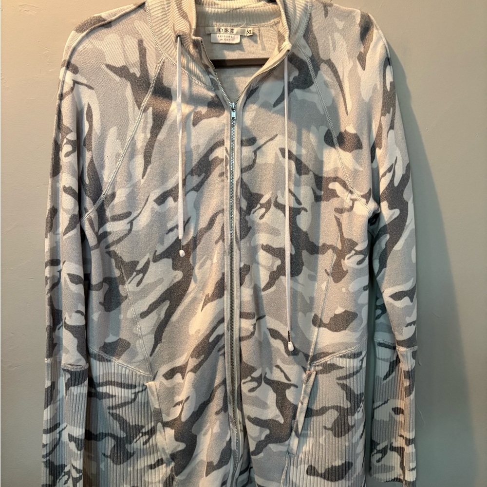 OST Leisure Light Gray Sweater XL